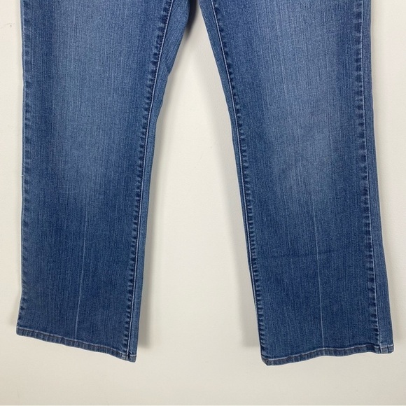 LEVI’S Perfectly Slimming Bootcut 512 Jeans Size 10 Short Stretchy Denim Red Tab - Picture 6 of 8